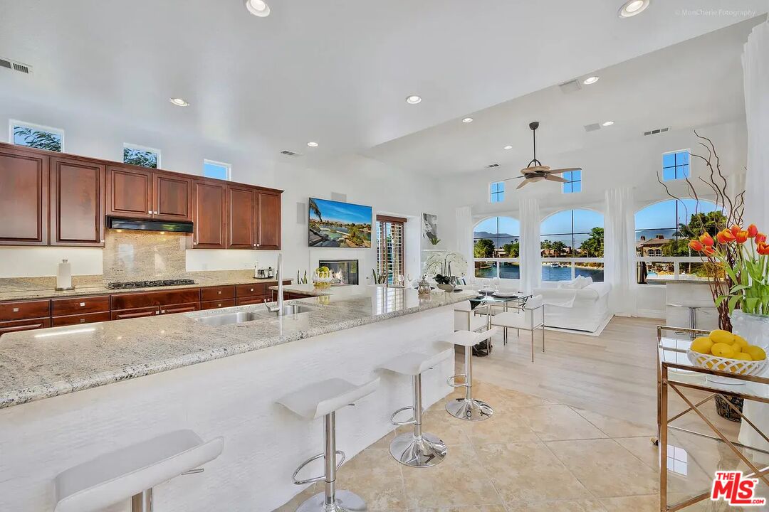 14 Via Santa Velera Rancho Mirage, CA 92270 - Photo 7 of 55