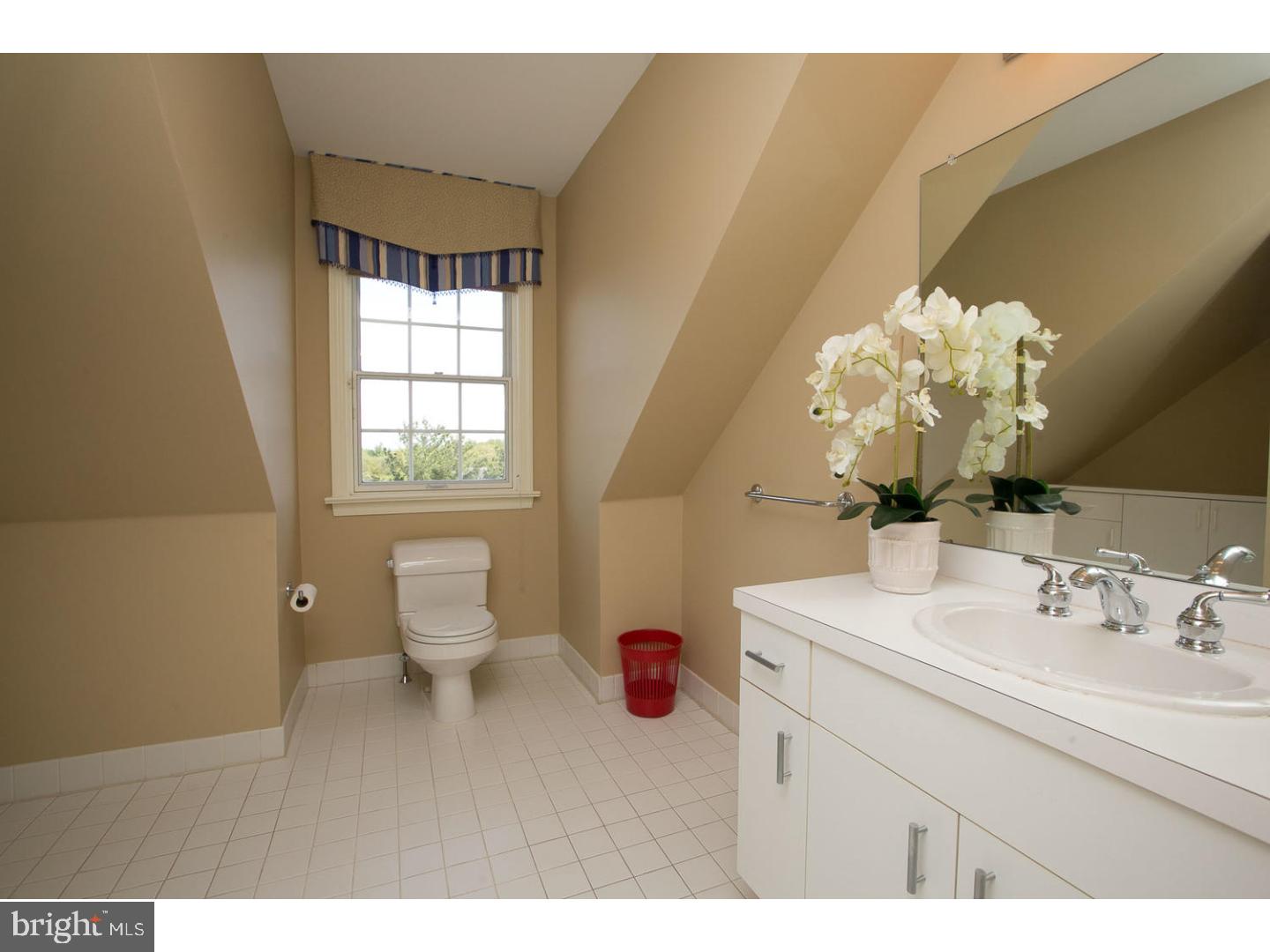 120 Belle Circle Blue Bell, PA 19422 - Photo 15 of 22 Bathroom