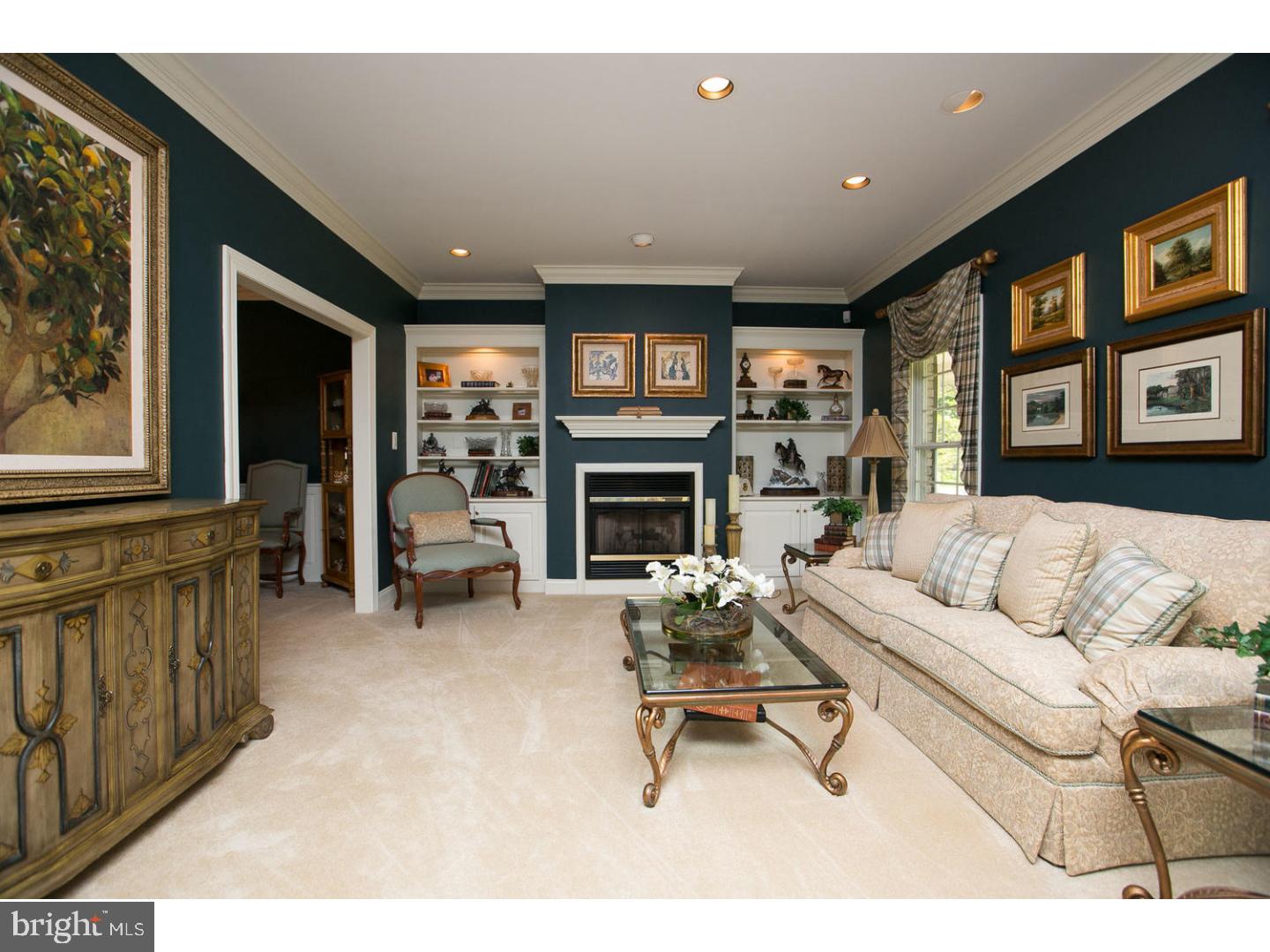 120 Belle Circle Blue Bell, PA 19422 - Photo 4 of 22 Living Room