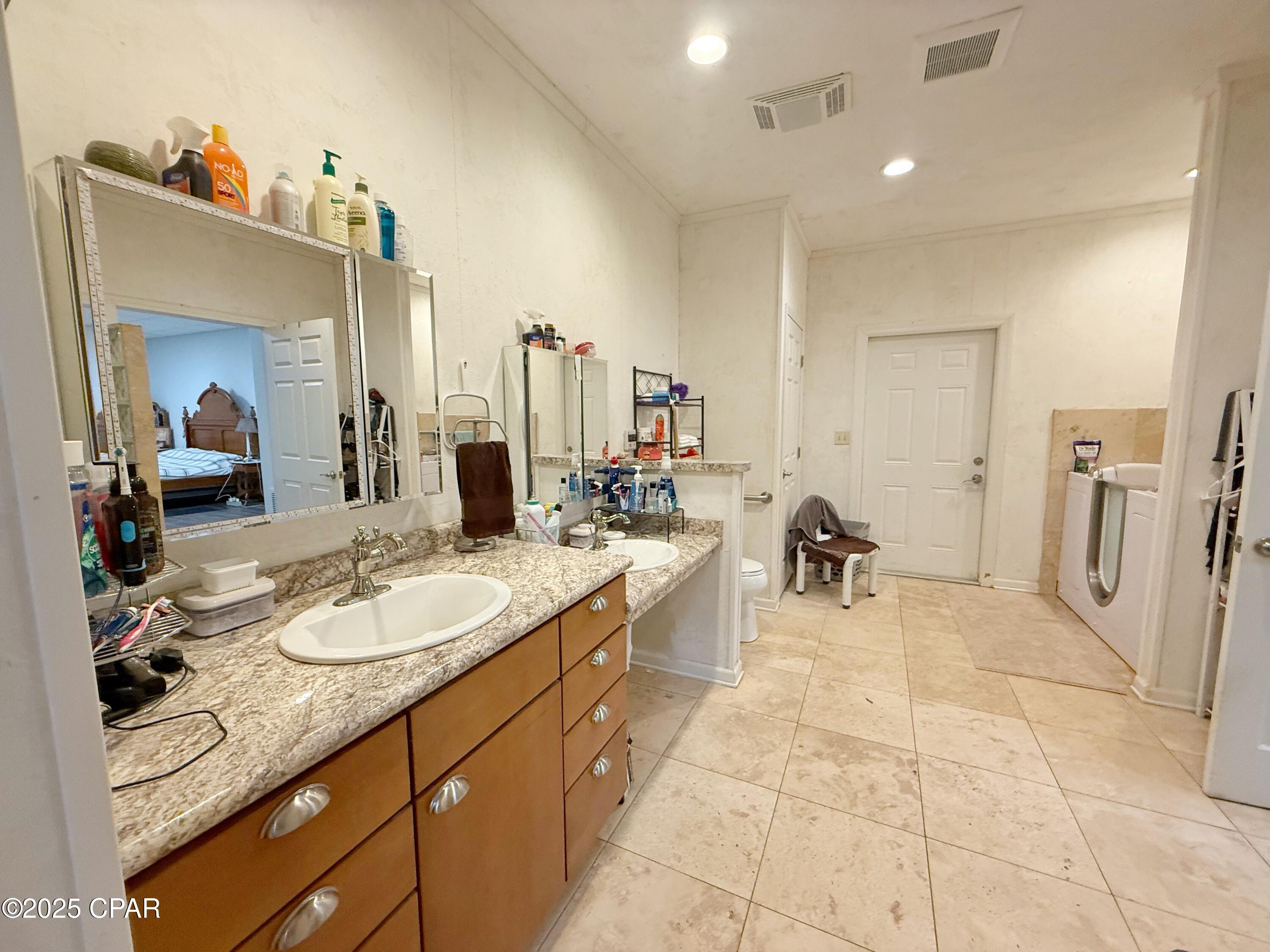 6491 Wolf Pond Road Bascom, FL 32423 - Photo 18 of 48