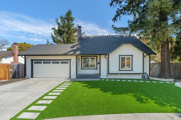 $825,000 | 855 Garden Court, Petaluma, CA 94954