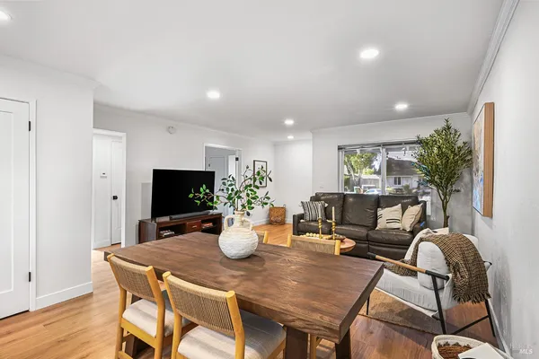 $825,000 | 855 Garden Court, Petaluma, CA 94954