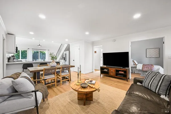 $825,000 | 855 Garden Court, Petaluma, CA 94954