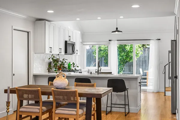 $825,000 | 855 Garden Court, Petaluma, CA 94954