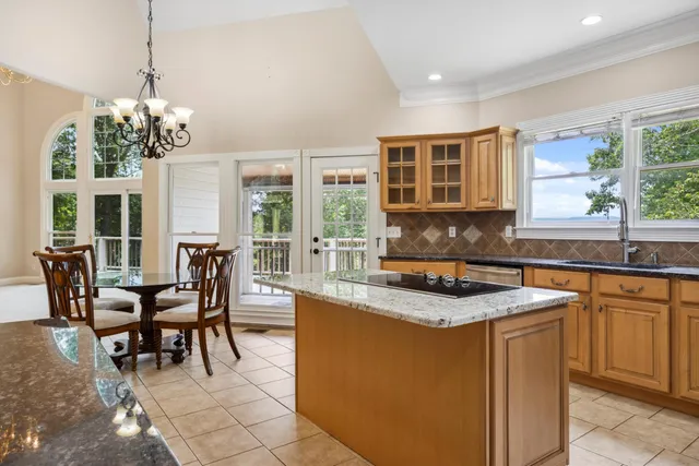 $720,000 | 310 Bluffs Road North, South Pittsburg, TN 37380