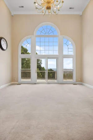 $720,000 | 310 Bluffs Road North, South Pittsburg, TN 37380