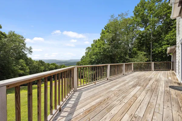 $720,000 | 310 Bluffs Road North, South Pittsburg, TN 37380