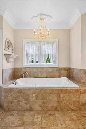 $720,000 | 310 Bluffs Road North, South Pittsburg, TN 37380