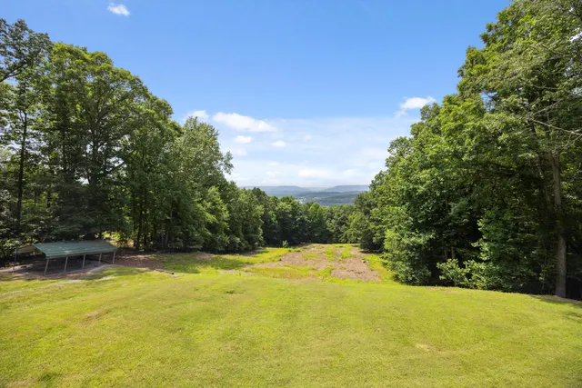 $720,000 | 310 Bluffs Road North, South Pittsburg, TN 37380