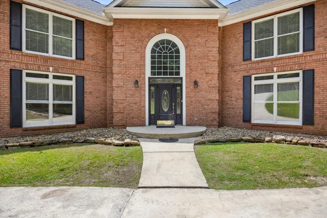 $720,000 | 310 Bluffs Road North, South Pittsburg, TN 37380