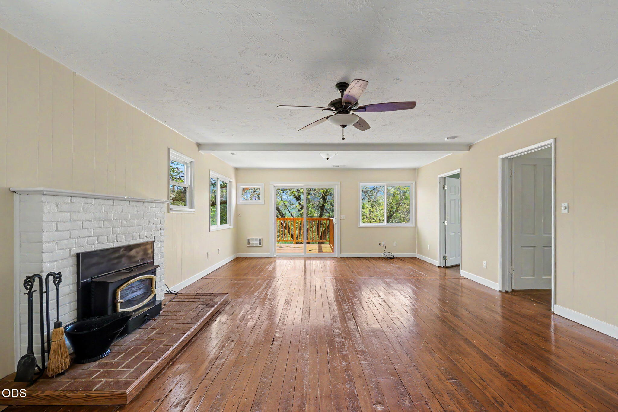 5758 Sterling Creek Road Jacksonville, OR 97530 - Photo 13 of 51
