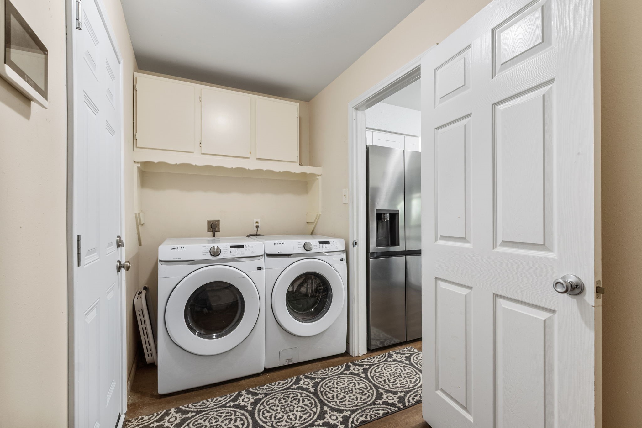 9726 John Bank Drive Spring, TX 77379 - Photo 15 of 36 Indoor utility room just off the kitchen.
