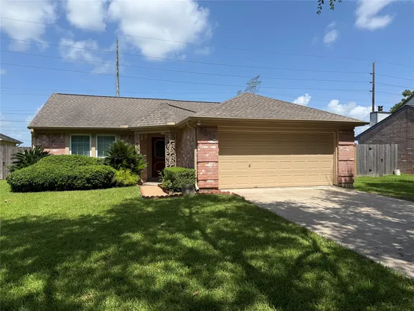 $1,850 | 2806 Great Lakes Avenue, Sugar Land, TX 77479