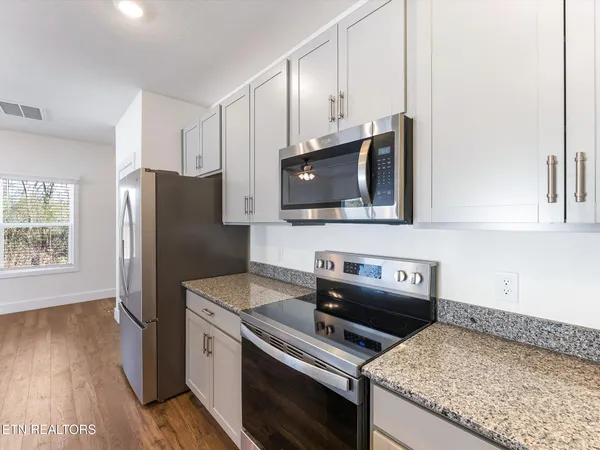 $2,200 | 3503 Bisham Wood Lane, Powell, TN 37849