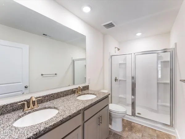 $2,200 | 3503 Bisham Wood Lane, Powell, TN 37849