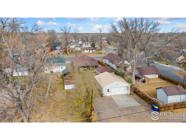 a picture of city view