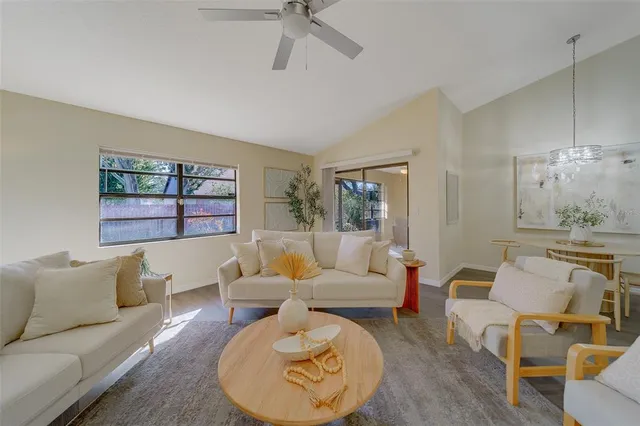 $385,000 | 10381 98th Street North, Largo, FL 33773