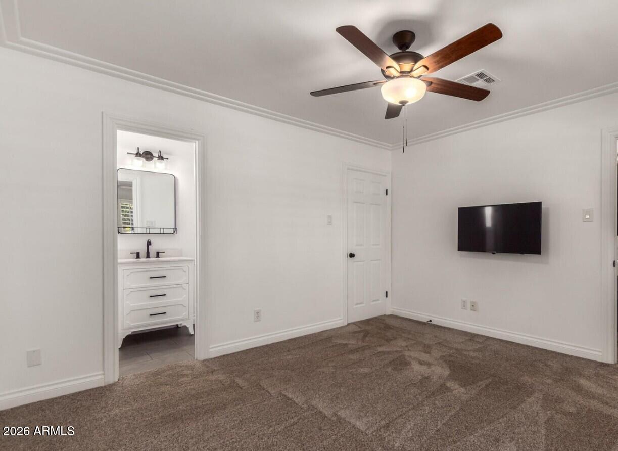 607 West 15th Street Tempe, AZ 85281 - Photo 18 of 29 a view of a livingroom with a flat screen tv