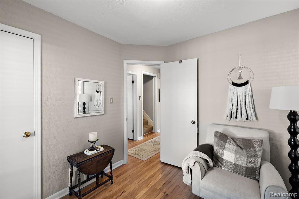 3328 Chester Road Royal Oak, MI 48073 - Photo 10 of 42