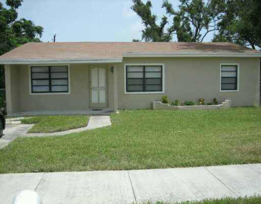 37 Allen Road Hollywood, FL 33023 - Photo 1 of 5 Exterior Front