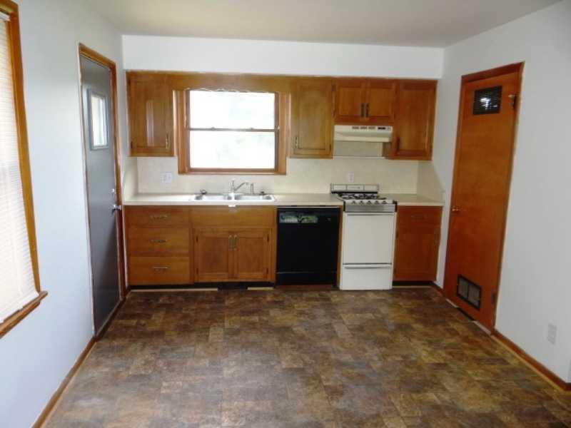 1115 Lindberg Road Anderson, IN 46012 - Photo 3 of 8