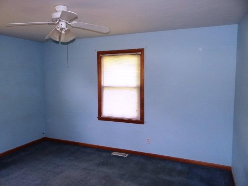1115 Lindberg Road Anderson, IN 46012 - Photo 4 of 8