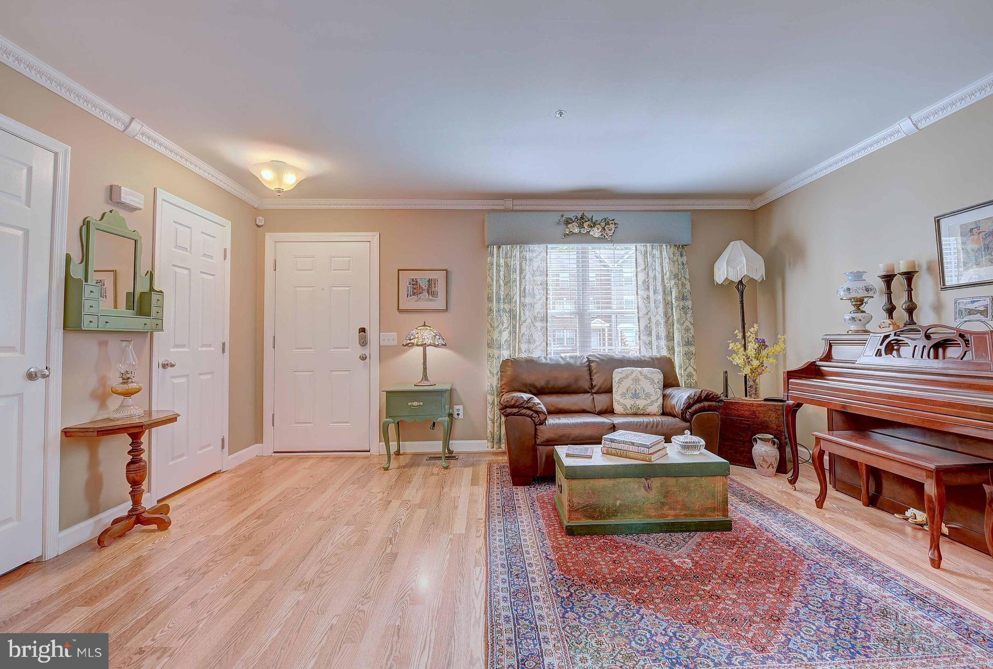 8713 Jarwood Road Baltimore, MD 21237 - Photo 9 of 30 Living Room