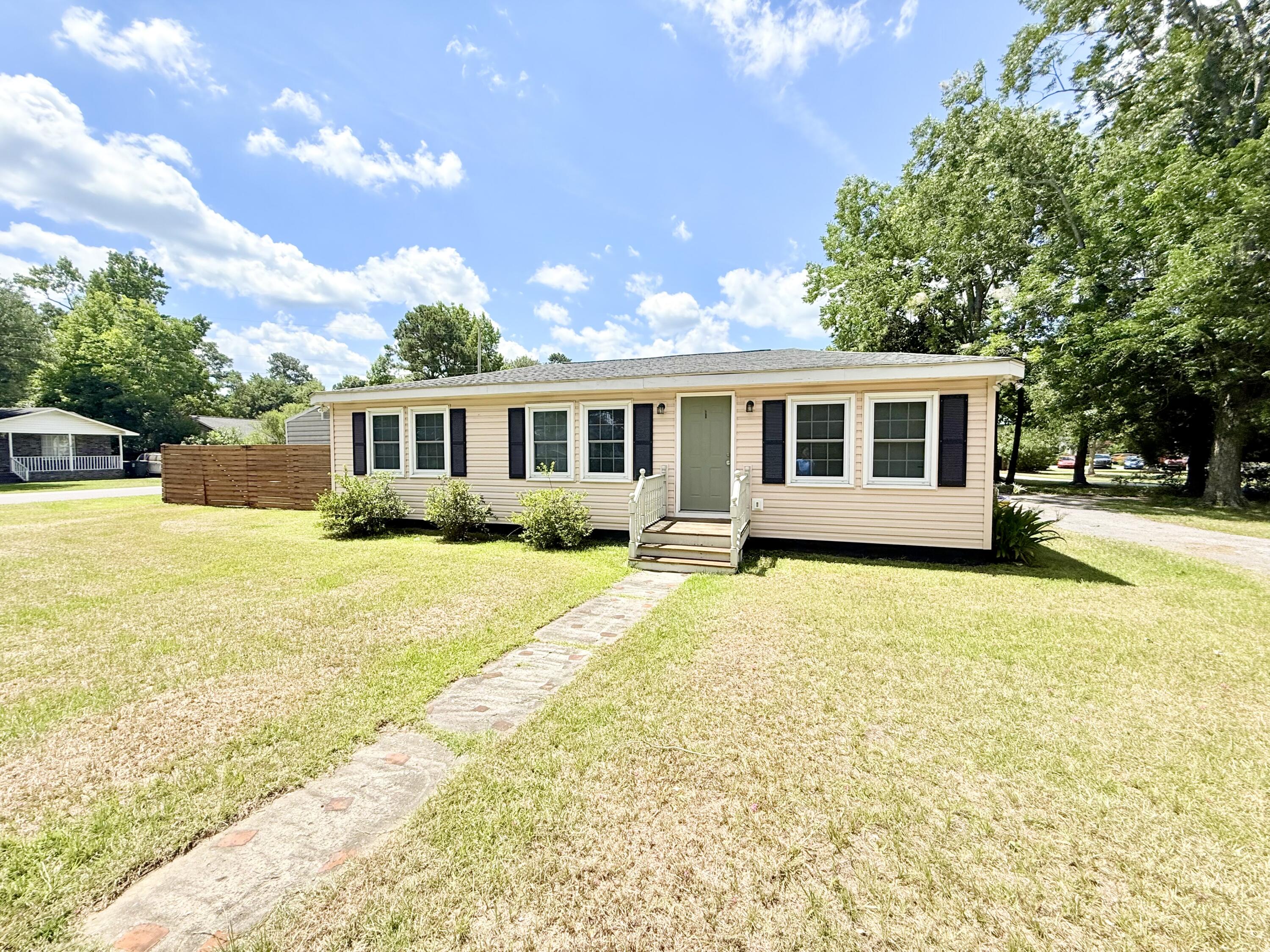 201 Heatley Street Moncks Corner, SC 29461 - Photo 1 of 5 IMG_4030