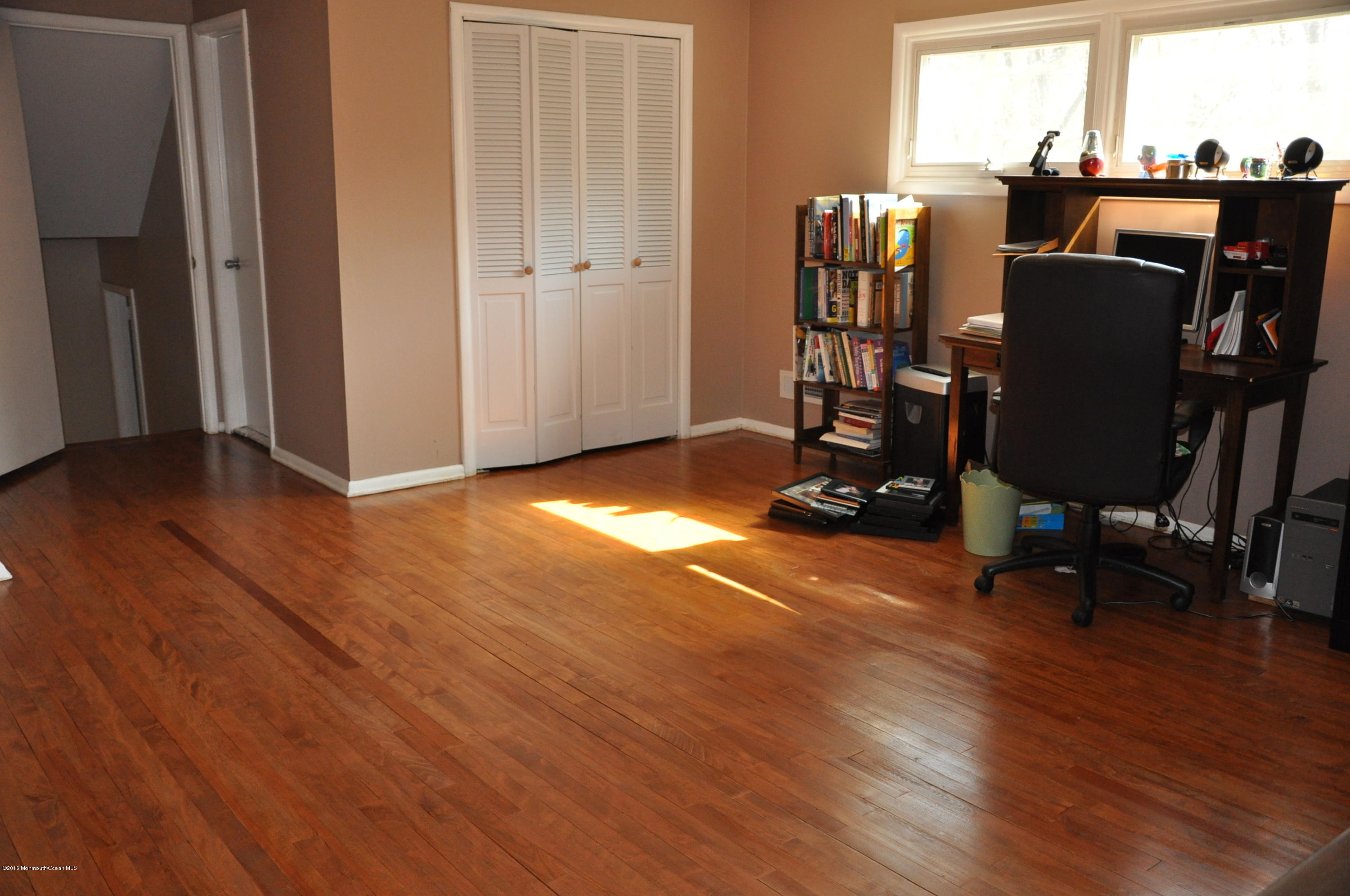136 Riveredge Road Tinton Falls, NJ 07724 - Photo 10 of 33 DSC_0103