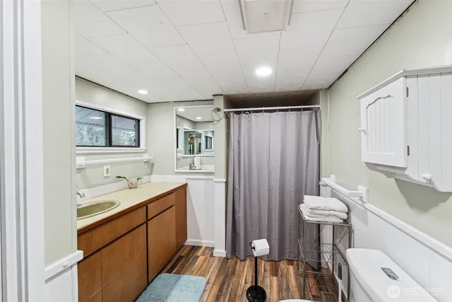 $799,500 | 5318 West Tapps Drive East, Lake Tapps, WA 98391