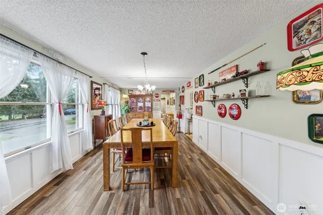 $799,500 | 5318 West Tapps Drive East, Lake Tapps, WA 98391