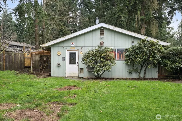 $799,500 | 5318 West Tapps Drive East, Lake Tapps, WA 98391