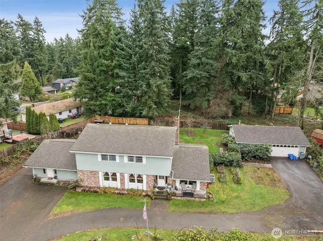 $799,500 | 5318 West Tapps Drive East, Lake Tapps, WA 98391