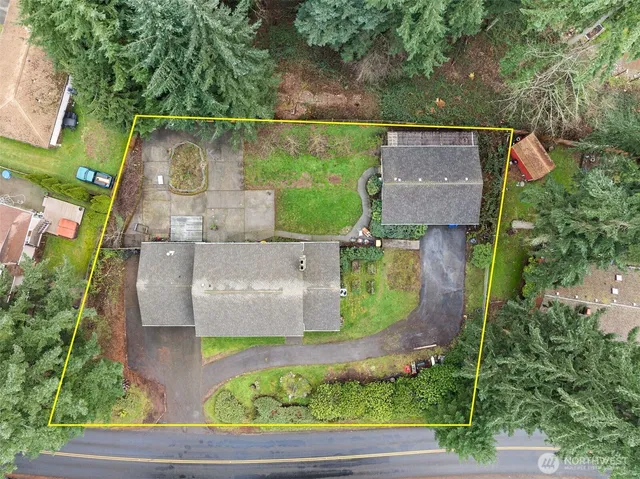$799,500 | 5318 West Tapps Drive East, Lake Tapps, WA 98391