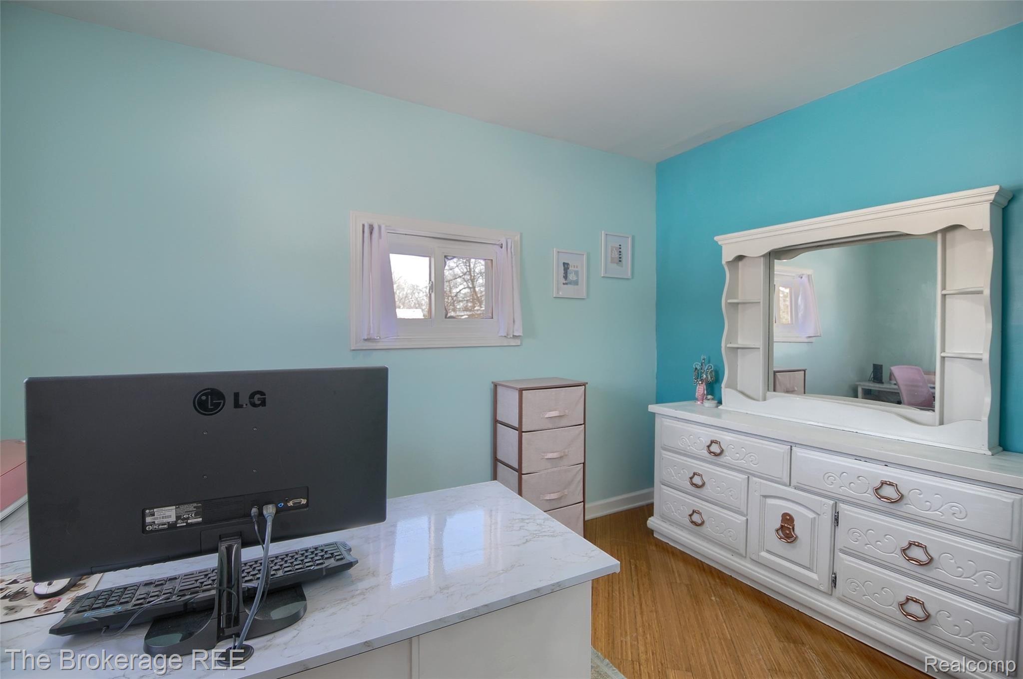 12295 Dunham Road Hartland, MI 48353 - Photo 24 of 29 DSC_8396-HDR(5).jpg