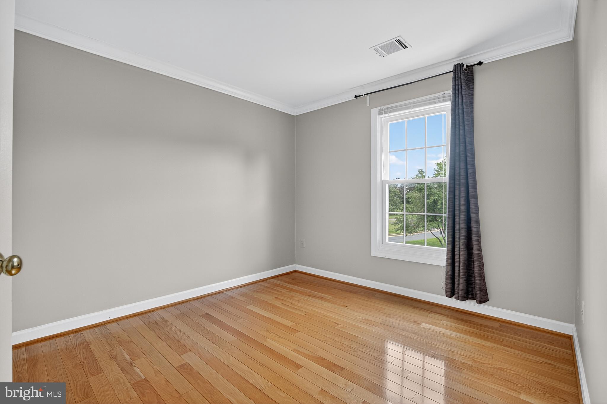 6319 Powder Flask Court Centreville, VA 20121 - Photo 22 of 31 wooden floor in an empty room