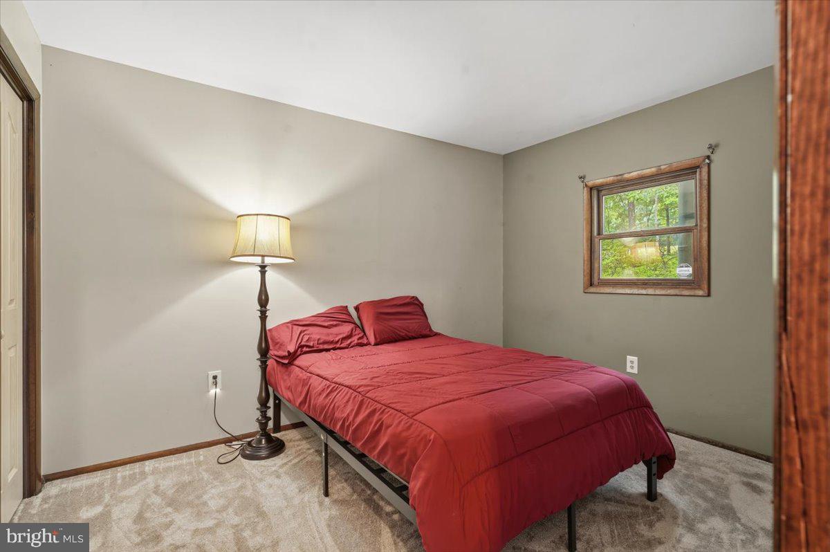 177 Jay Effort, PA 18330 - Photo 28 of 47 Cozy retreat with natural light.