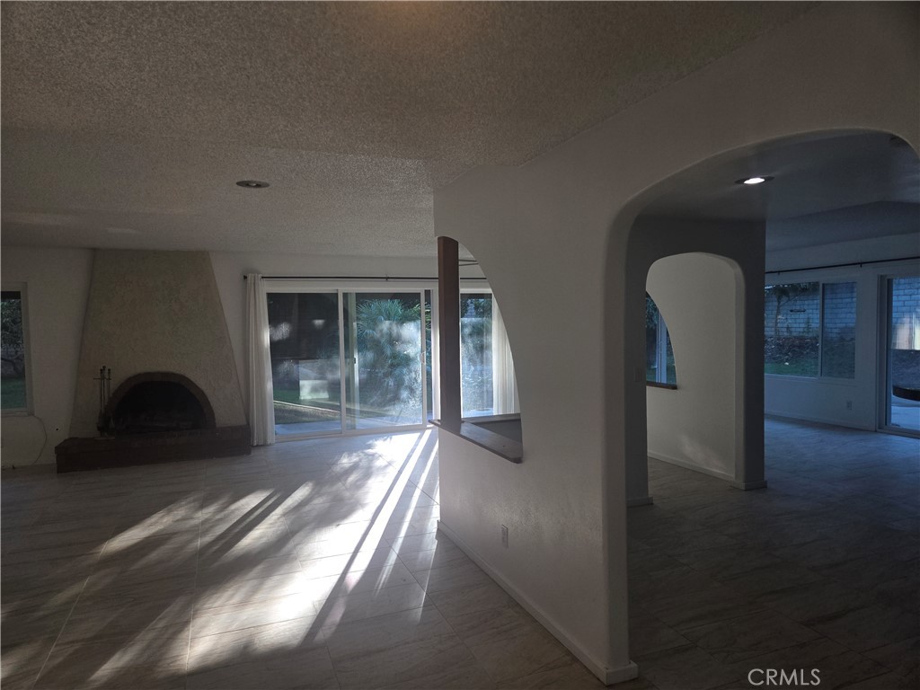 955 Le Conte Drive Riverside, CA 92507 - Photo 2 of 18 Entry Way