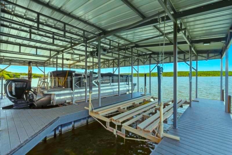 8301 County Road 300 Graham, TX 76450 - Photo 28 of 40 a sitting area with of furniture