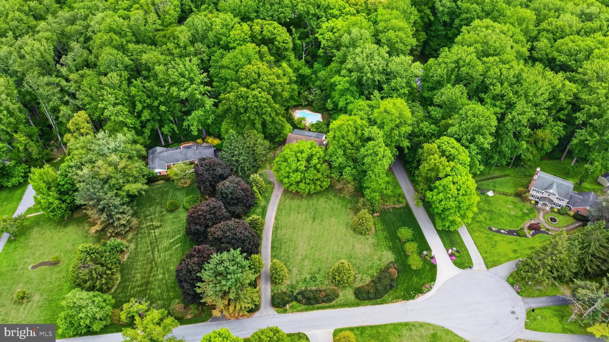 17201 Whiteley Road Monkton, MD 21111 - Photo 4 of 47 a view of a garden