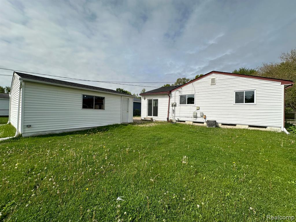 15709 Colbert Street Romulus, MI 48174 - Photo 26 of 28