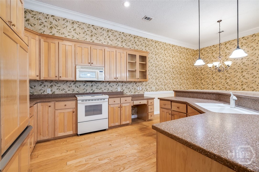 2 Jasmine Cross Savannah, GA 31405 - Photo 9 of 32