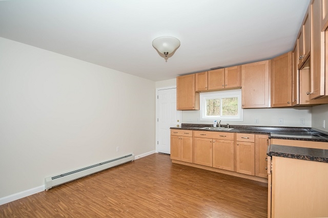 87 Barretts Hill Road, Unit B Hudson, NH 03051 - Photo 10 of 16