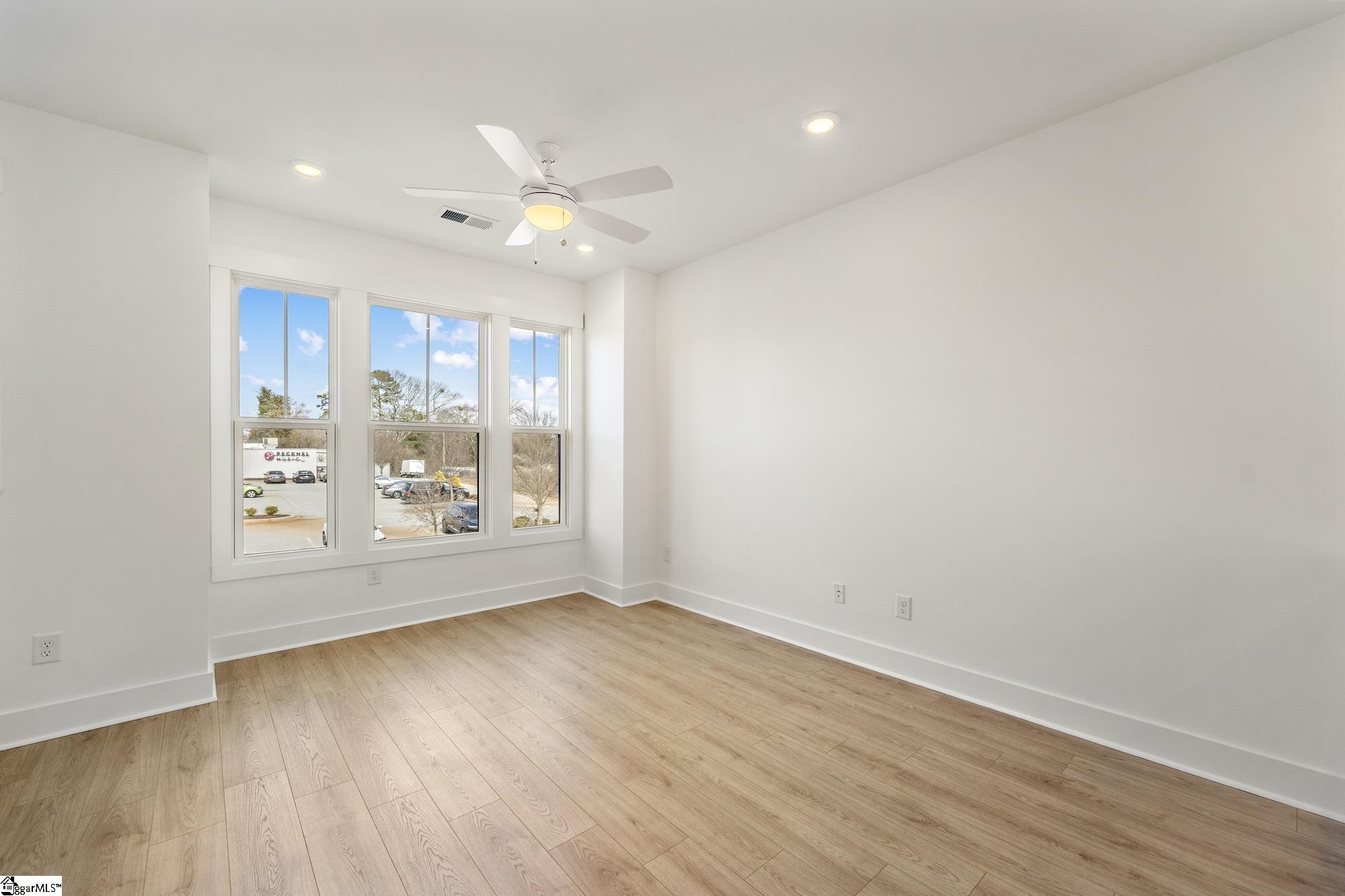 24 Renaissance Row Drive Greenville, SC 29607 - Photo 12 of 24