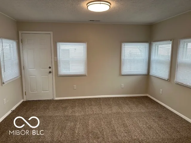 $179,500 | 2000 North Cherry Street, Columbus, IN 47201