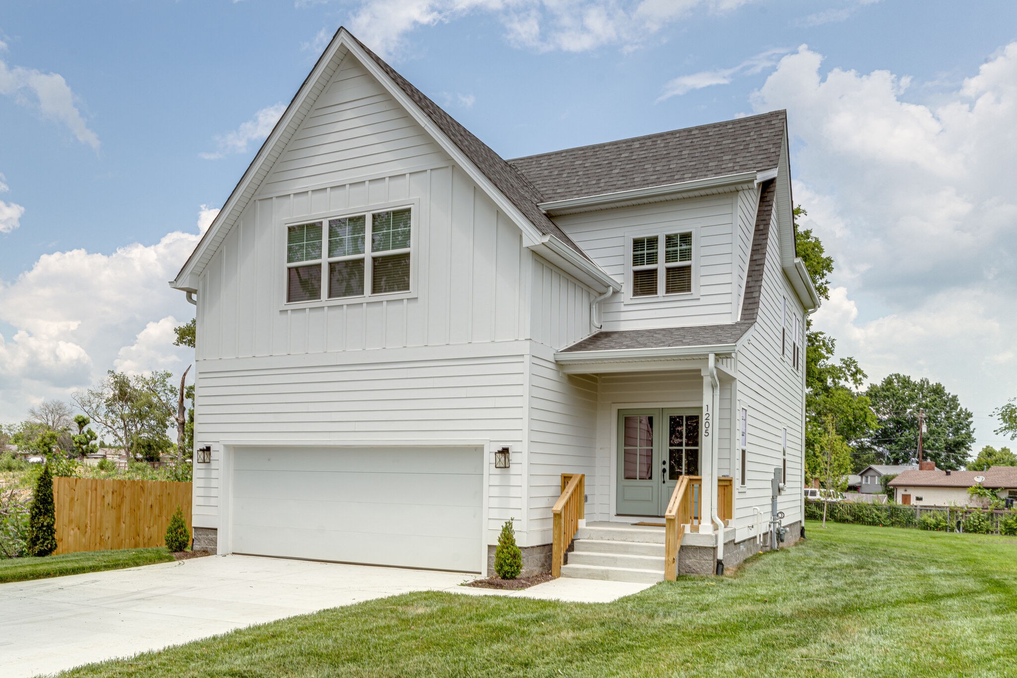 1205 Apache Lane Madison, TN 37115 - Photo 3 of 34 a front view of a house with a yard