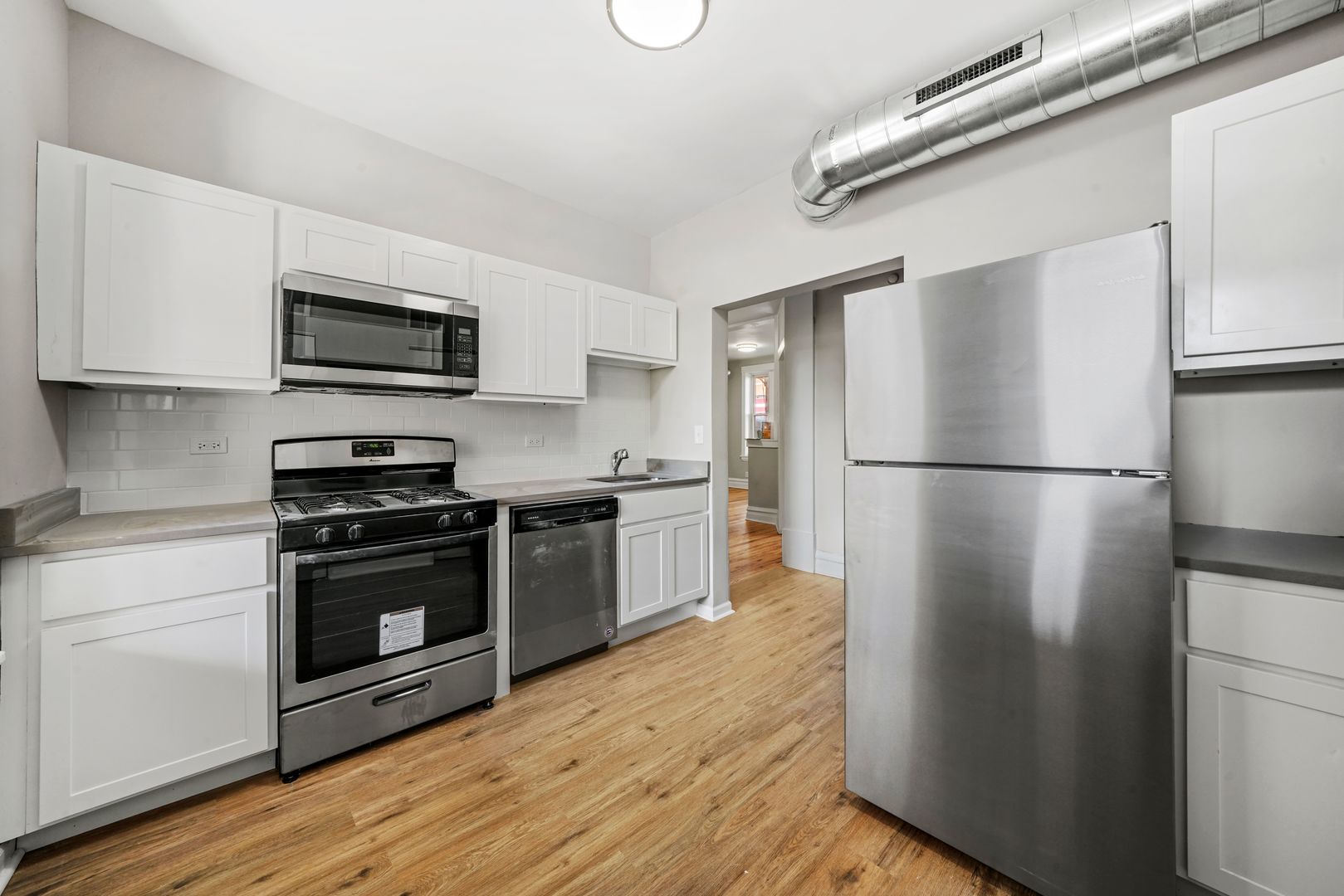 2255 South Oakley Avenue, Unit 1F Chicago, IL 60608 - Photo 2 of 6