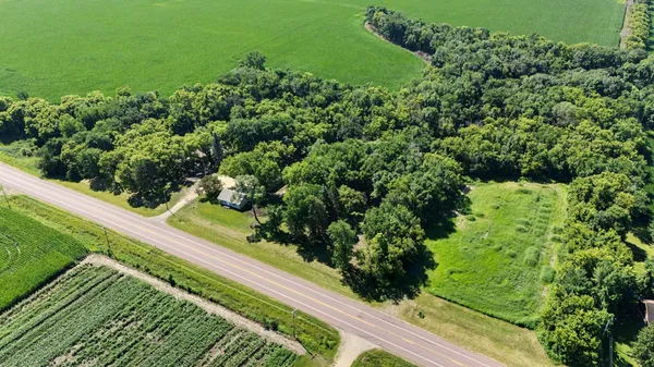 $480,000 | 29499 390th Street, Le Sueur, MN 56058