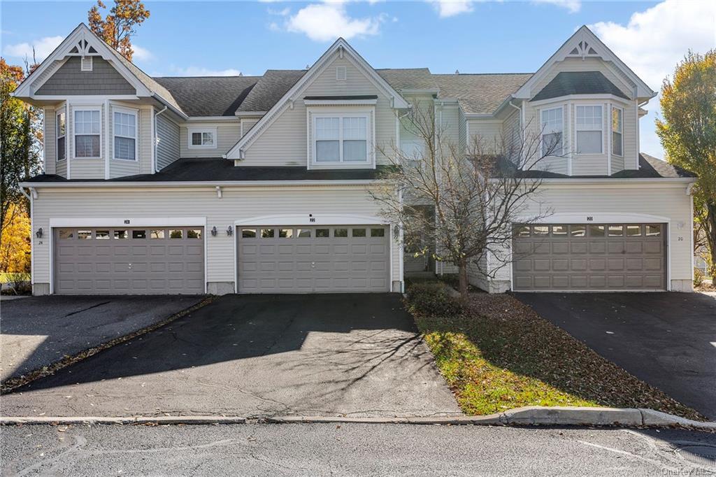 22 Avoncroft Lane Middletown, NY 10940 - Photo 1 of 1 a front view of a house with a yard