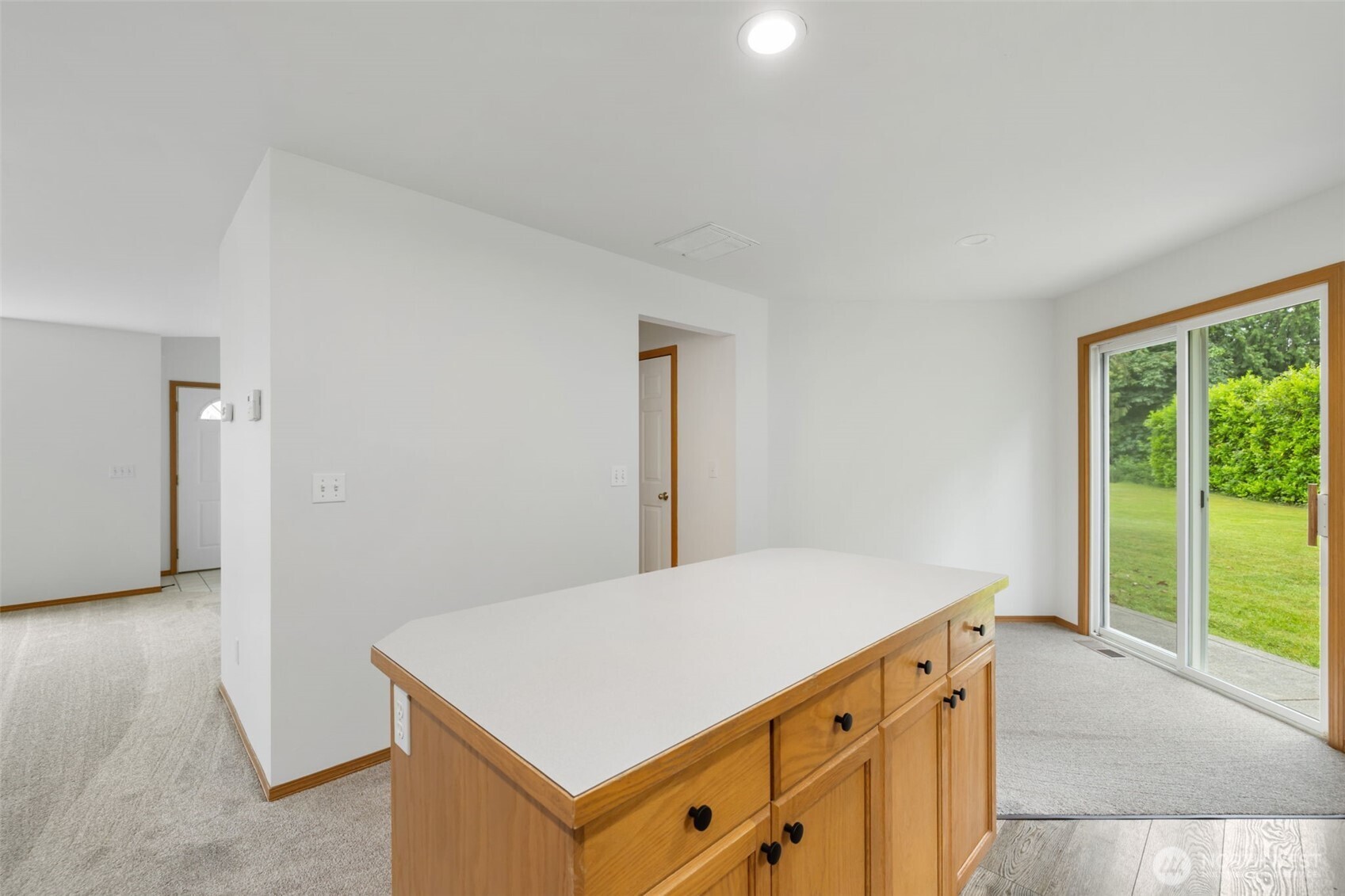 3560 Courtyard Lane Bremerton, WA 98310 - Photo 7 of 26 a view of an empty room and window
